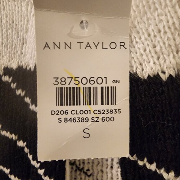 Ann Taylor Floral Jacquard Cardigan, Size S, NWT - Picture 7 of 8